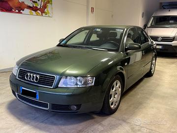 Audi A4 Berlina A4 2.5 V6 tdi quattro 180cv