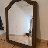 Specchio cornice legno in parte ricamata