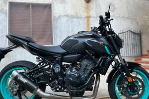 YAMAHA MT 07 35 kw 2024