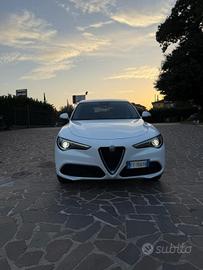 Alfa Romeo Stelvio 2.2 Turbodiesel 210 CV AT8 Q4 E