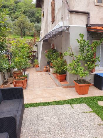 Quadrilocale indipendente con giardino privato