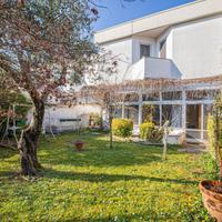 VILLASCHIERA TRICAMERE CON GIARDINO E TAVERNA!