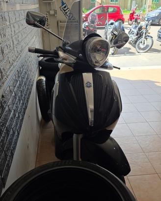 Beverly tourer 300