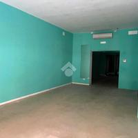 NEGOZIO A SESTRI LEVANTE