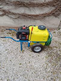 Tanica con pompa motorizzata