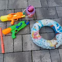 giochi per mare e piscina 