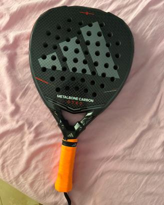 Adidas metalbone Carbon 2026