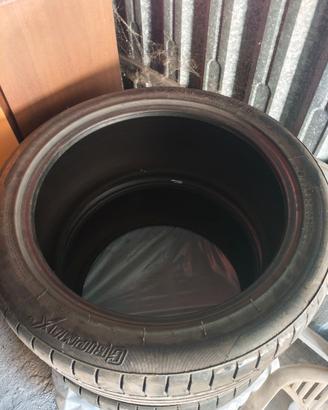 Gomme Gripmax 275/40 R20 – 50% di Battistrada