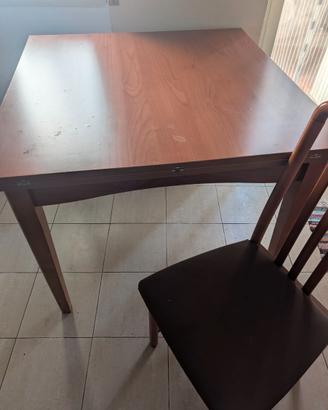 tavolo con 6 sedie , Frigo, Lavastoviglie