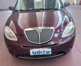 Lancia Ypsilon 1.3 MJT 90 CV Platino