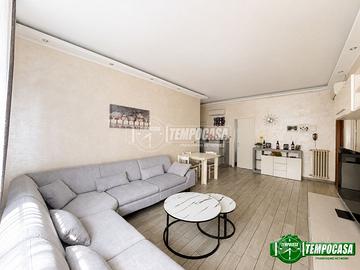 4 LOCALI COMPLETAMENTE RISTRUTTURATO