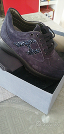 Hogan Interactive 33