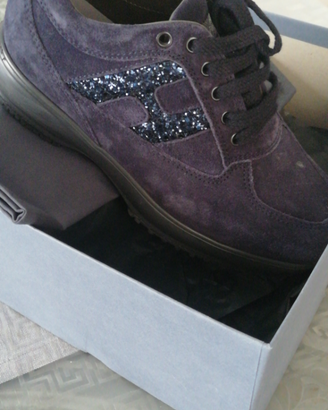 Hogan Interactive 33