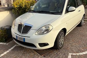 Lancia ypsilon elefantino