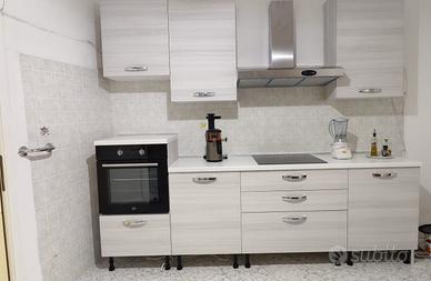 Casa indipendente con cortile privato a Siniscola