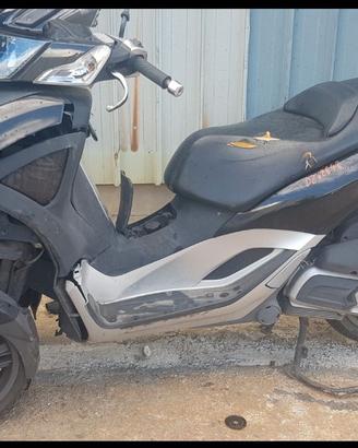 Ricambi usati per piaggio mp3 300