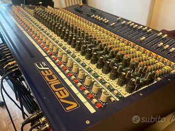 Mixer Midas F32
