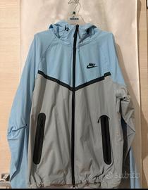 giacca impermeabile nike tech XS uomo mai usata