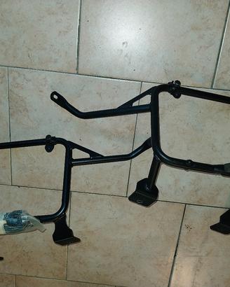 Telai givi monokey borse laterali africa twin 1100