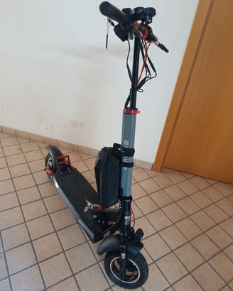 monopattino elettrico engwee y600