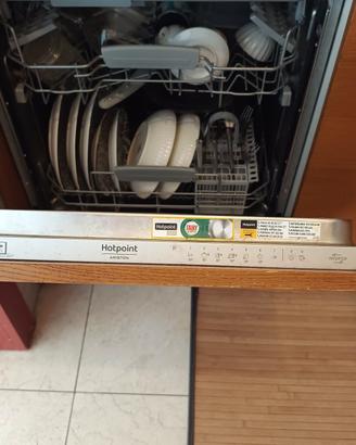 lavastoviglie Hotpoint Ariston