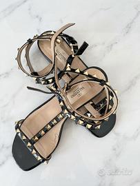 Valentino Gargano Sandali rockstud in vernice nera