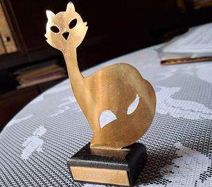 Statuetta in ottone commemorativa del gatto