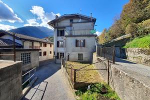 CASA TRICAMERE BISERVIZI IN LOCALITA' CHIAICIS