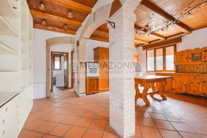 Appartamento di 84 m² con 4 locali e box auto a Do