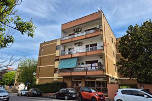 4 LOCALI A COLLEFERRO