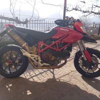 ducati hypermotard 1100