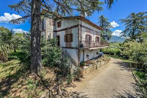 Villa di 300 m² con più di 5 locali a Palombara Sa