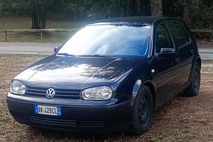 Golf serie IV del maggio 2000 con impianto a Gas