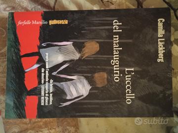 romanzo L'UCCELLO DEL MALAUGURIO Camilla LACKBERG 
