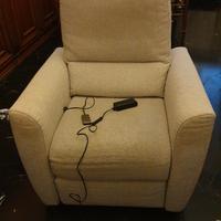 Poltrona elettrica marca Poltrone e Sofa'