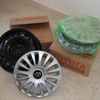 KIT 4 CERCHI + 4 COPRICERCHI ORIGINALI TOYOTA