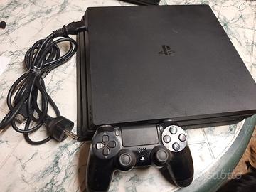 PS4 Pro + 18 giochi (alcuni VR) + VR