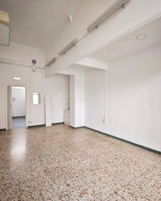 Attività / Licenza di 54 m² con 2 locali a Biella