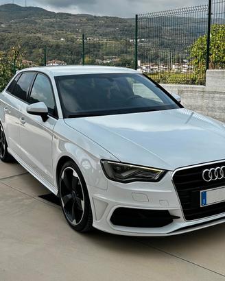Audi A3 1.6Tdi S line 77Kw - Esente bollo