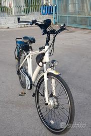 Bici pedalata assistita elettrica ATALA