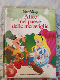 Libro "Alice nel Paese delle Meraviglie" Walt Disn
