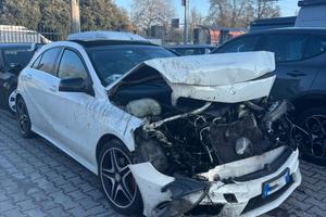 Mercedes Classe A W176 A200 2014 INCIDENTATA