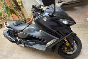 Yamaha TMAX 560 Tech MAX Nero