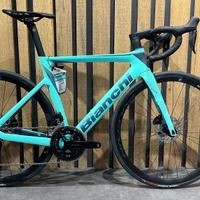 BIANCHI OLTRE RACE DISC - 2024 - Shimano 105 12v