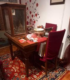 TAVOLO QUADRATO  IN STILE CON SEDIE