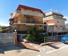 Villa a poca distanza dalla spiaggia di Gianola