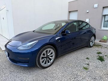 TESLA MODEL 3 LONG RANGE DUAL MOTOR