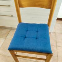 Sedie in legno con cuscino