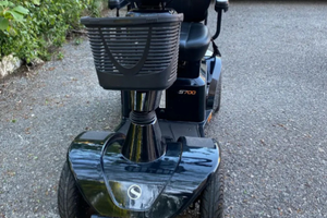 Scooter Sterling s700