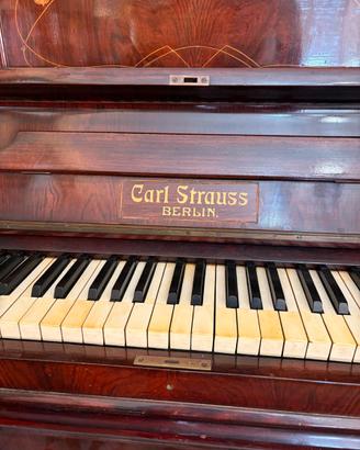 Pianoforte Carl Strauss "Berlin"